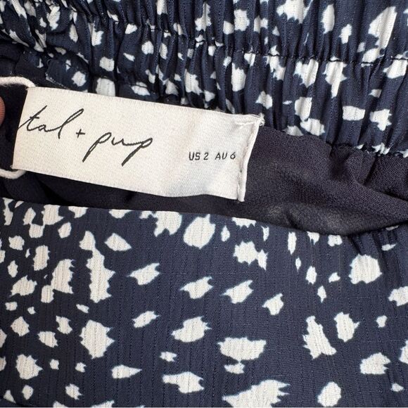Petal & Pup Women’s Navy and White Patterned Skirt size 2 - Picture 4 of 6